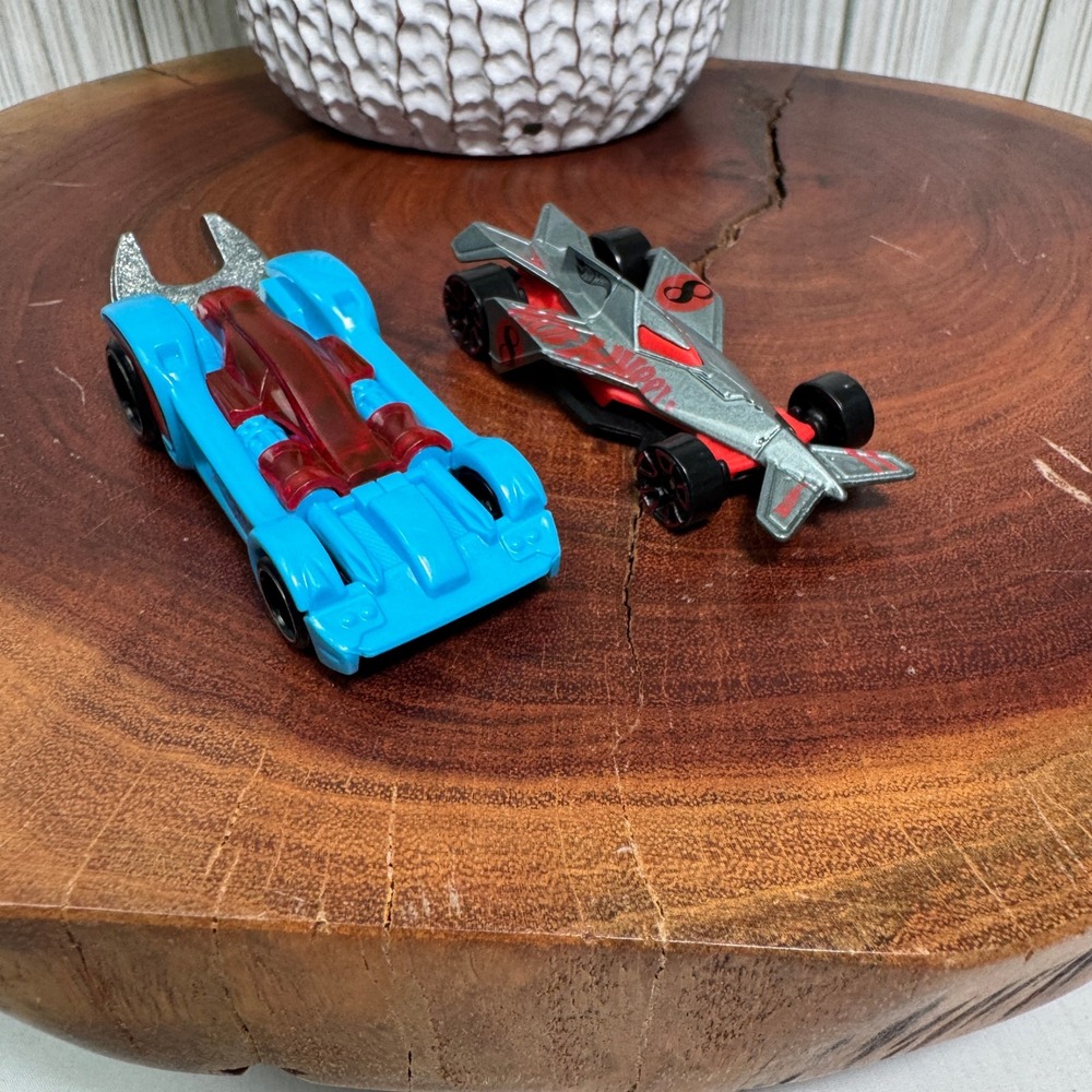 Hot Wheels Tooligan Blue Wrench Car and Silver Racing Diecast Car Lot of 2 2009